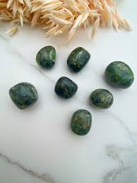 Serpentine pierres roulées